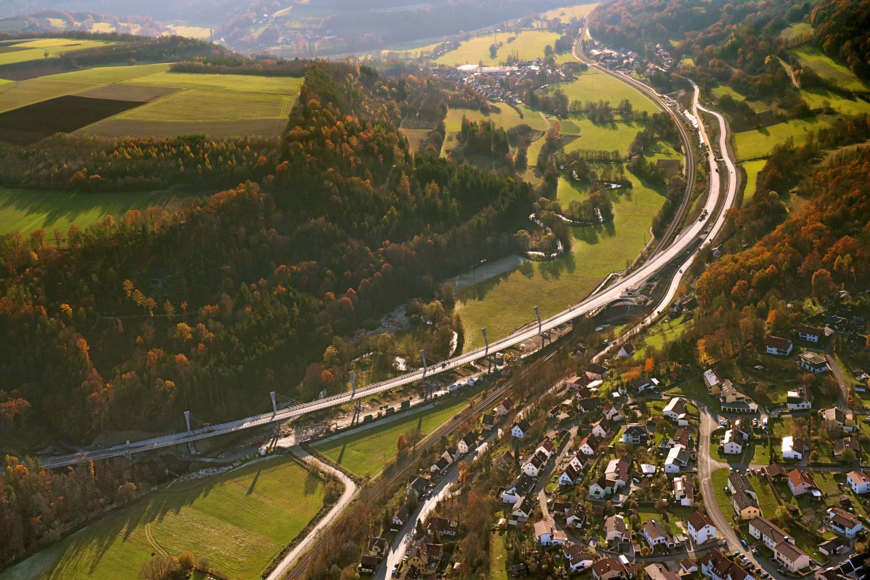 B289, OU Untersteinach – Blick auf die Schorgasttalbrücke in Richtung Kauerndorf